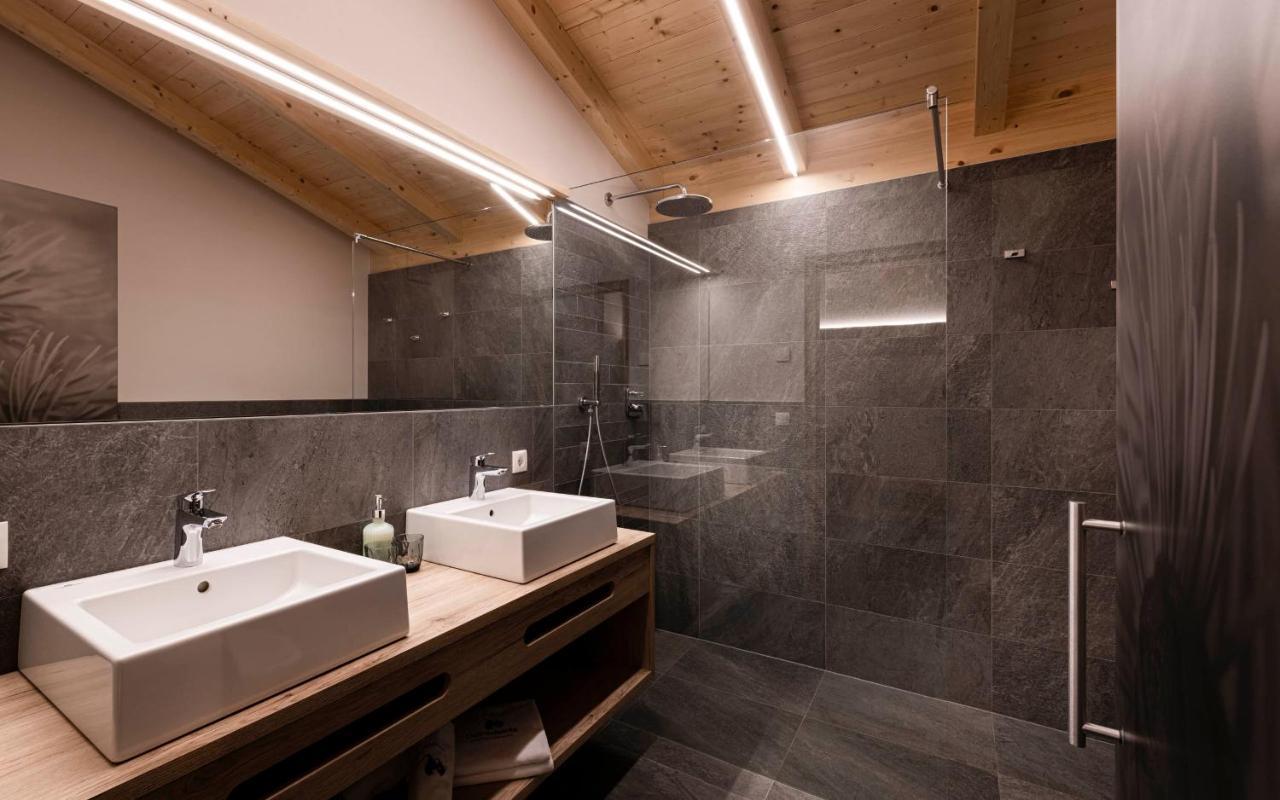 Unterlutaschg-Chalet Appartement Am Hof Slingia Exterior photo