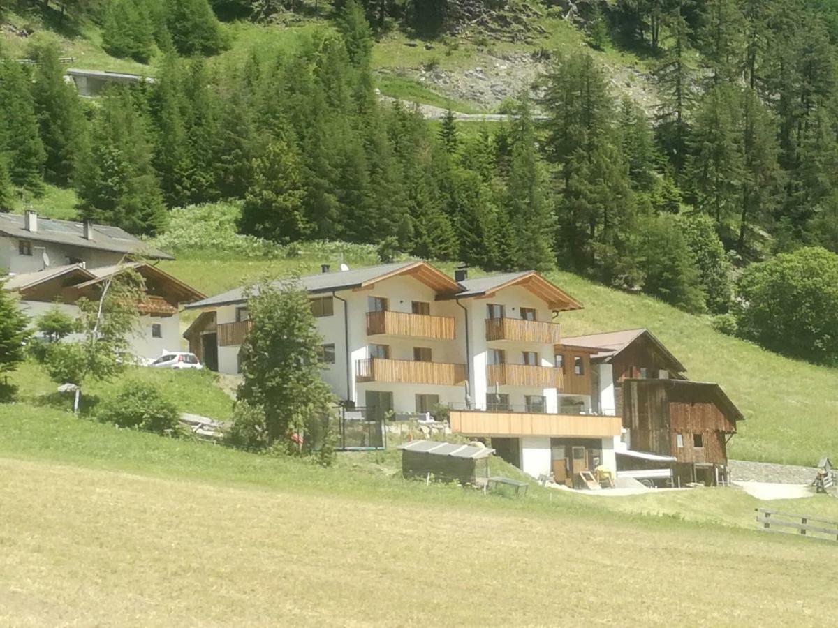 Unterlutaschg-Chalet Appartement Am Hof Slingia Exterior photo